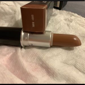 Easy babe MAC lipstick 💄